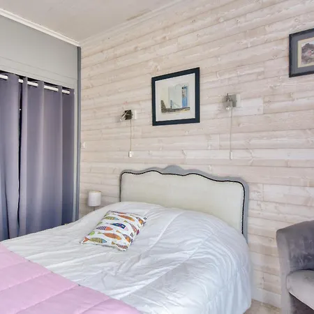 Hébergement de vacances échappée à 400m De La Des Sableaux *