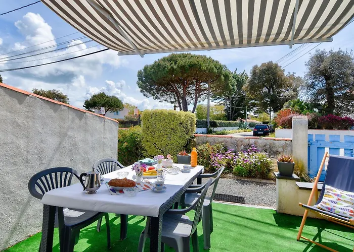 Holiday home Echappee A 400m De La Des Sableaux Noirmoutier-en-l'Ile